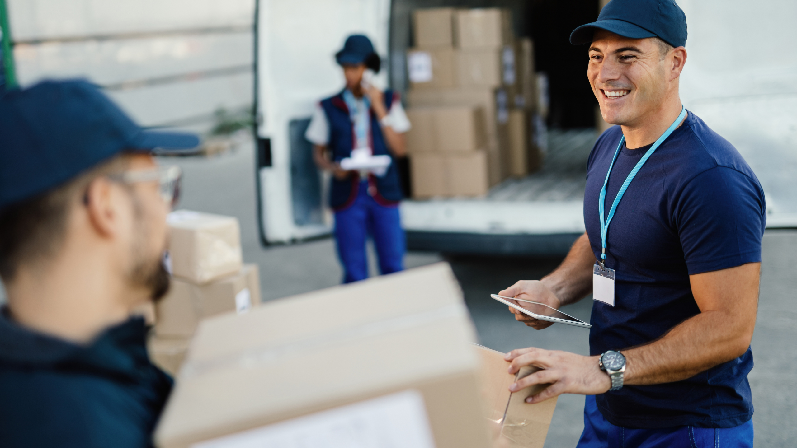 The Complete Guide On How to Hire Professional Residential Movers